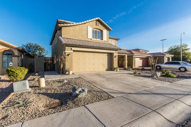 Foto del edificio - Charming 5 Bed 3 bath Home in Avondale