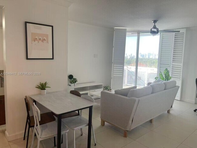 Foto del edificio - 2600 SW 27th Ave