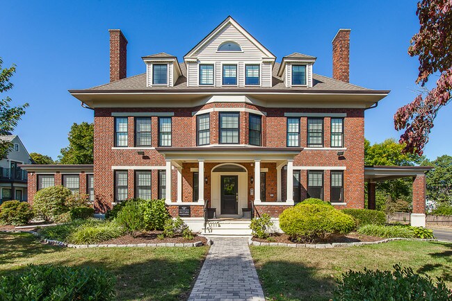 Foto del edificio - 682 Prospect Street