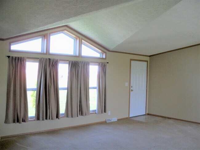 Building Photo - 8311 Shepherd Rd