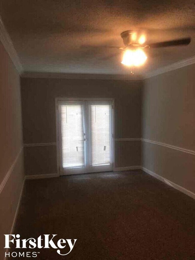 Building Photo - 5083 Leland Dr