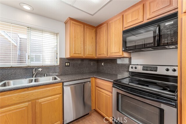 Building Photo - 2399 Via Mariposa W