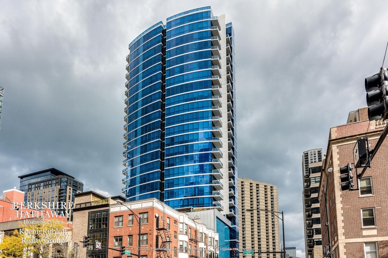 Foto principal - 110 W Superior St