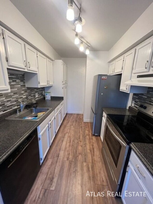 Photo - 7665 E Eastman Avenue D301