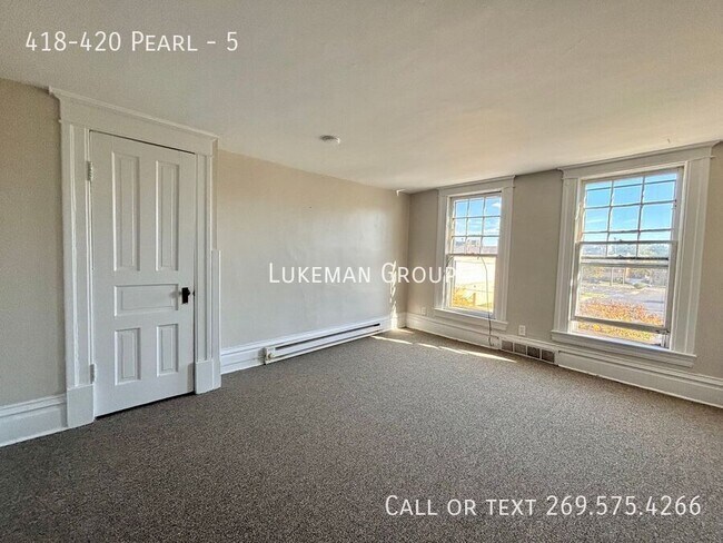 Foto del edificio - 418-420 Pearl-5