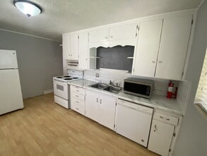 Building Photo - 465 S 100 E