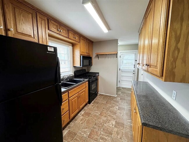 Foto del edificio - 1405 Kenton St