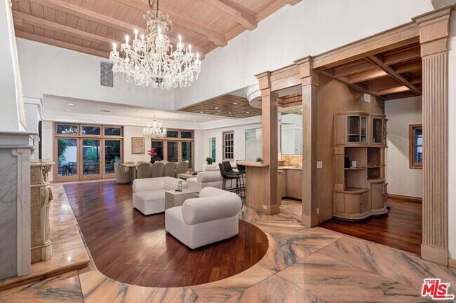 Foto del edificio - 133 S Swall Dr