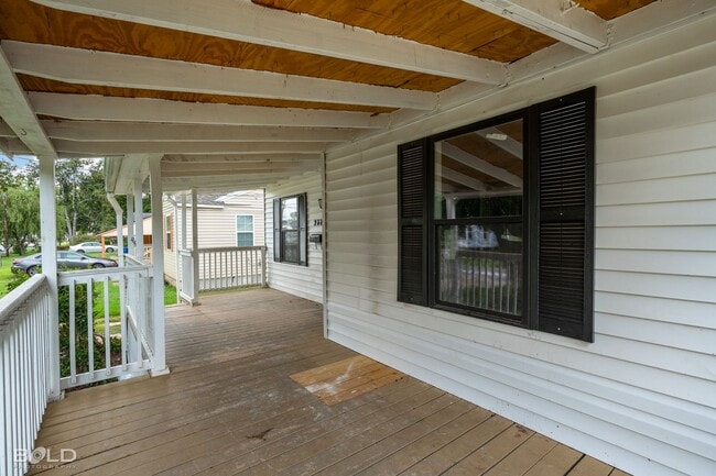 Foto del edificio - 237 E Elmwood St