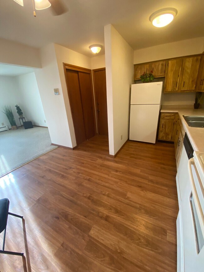 Foto del edificio - W151S7043 Cornell Cir