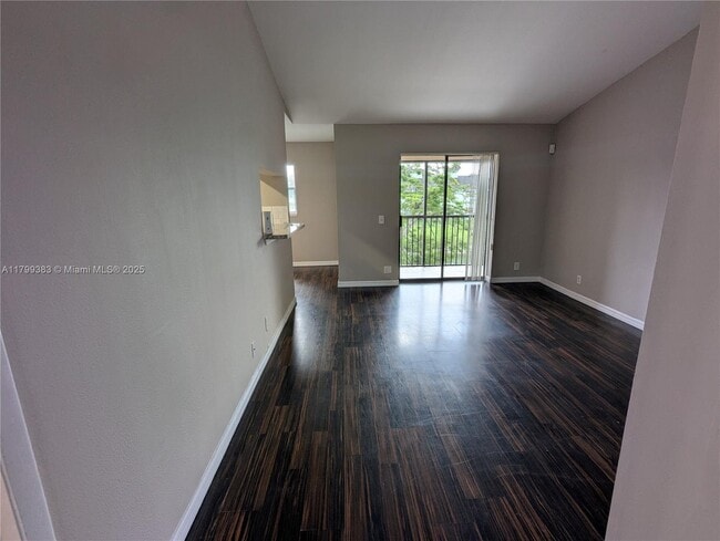 Building Photo - 4090 N Pine Island Rd