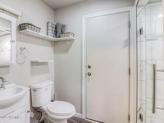 Foto del edificio - 4003 Emma Ln