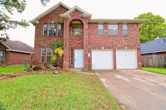 Building Photo - 18315 Water Mill Dr