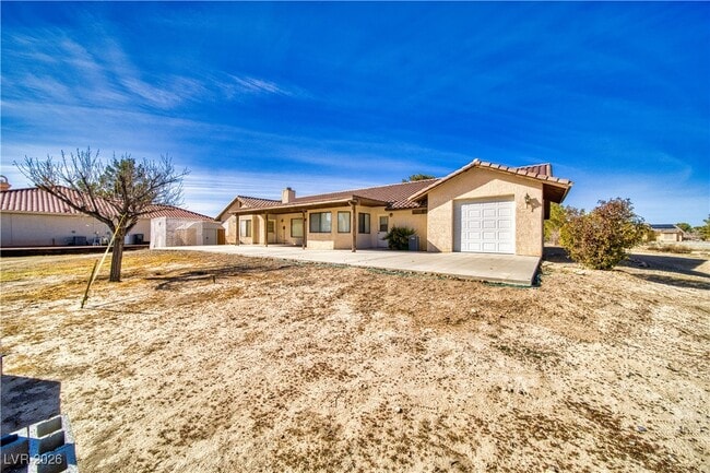 Foto del edificio - 3011 Pebble Beach Ave