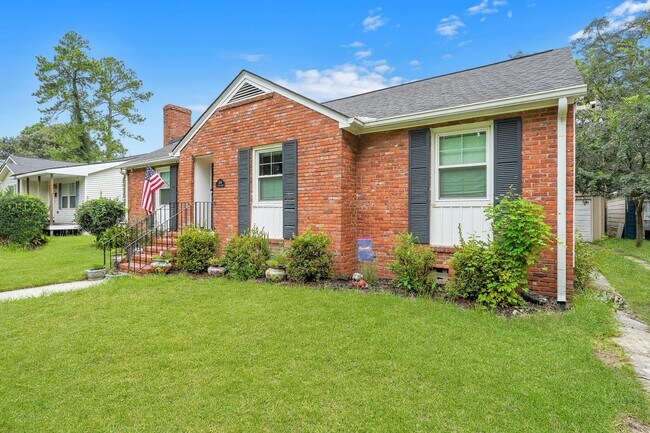 Foto del edificio - Charming 3-Bedroom Home in Savannah’s Parkside Neighborhood