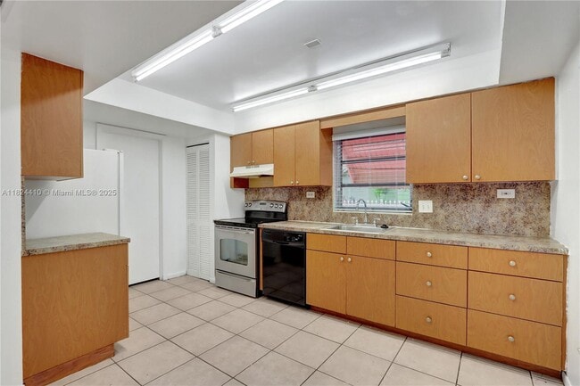 Building Photo - 10730 SW 171st St