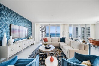 Building Photo - 3100 N Ocean Dr