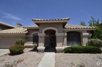 Building Photo - 1322 E Briarwood Terrace