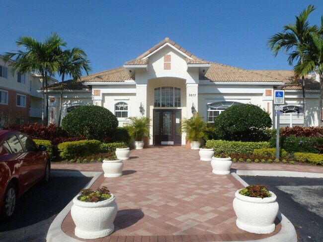Foto del edificio - 9857 Baywinds Blvd
