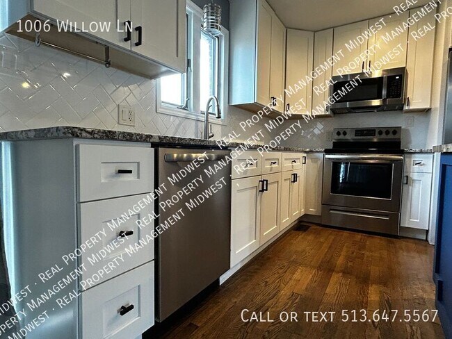 Foto del edificio - 1006 Willow Ln