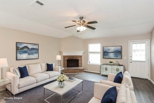 Foto del edificio - 2528 Tar Heel Dr