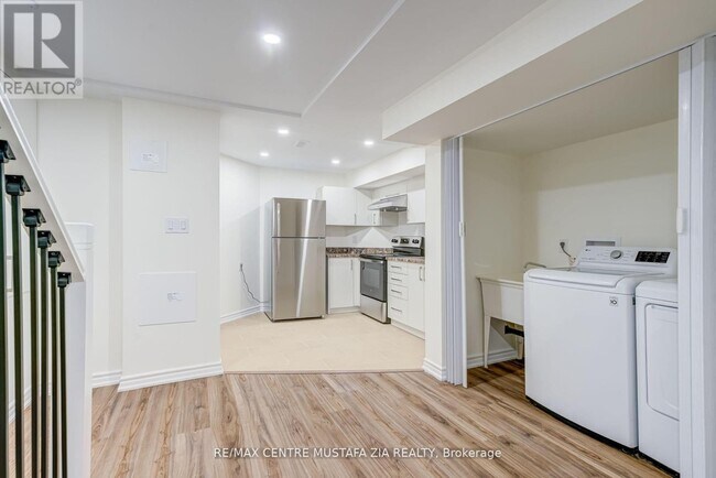 Building Photo - 5557 Northrise Rd