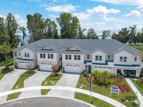 Building Photo - 27 Oak Pk Dr