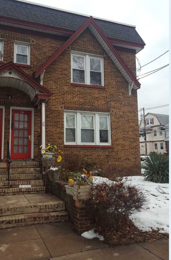 27 Wilkinson Terrace, Kearny, NJ 07032 Apartments in Kearny, NJ