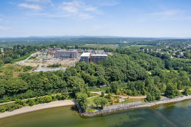 Building Photo - Modern, Light-Filled 2 Bed at One25 – Unit...
