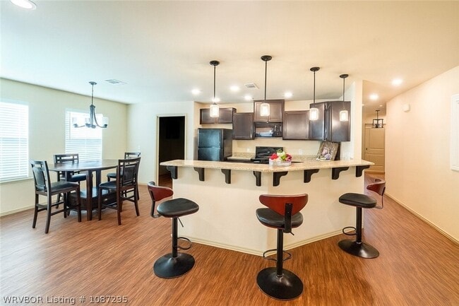 Building Photo - 6811 Veterans Ave