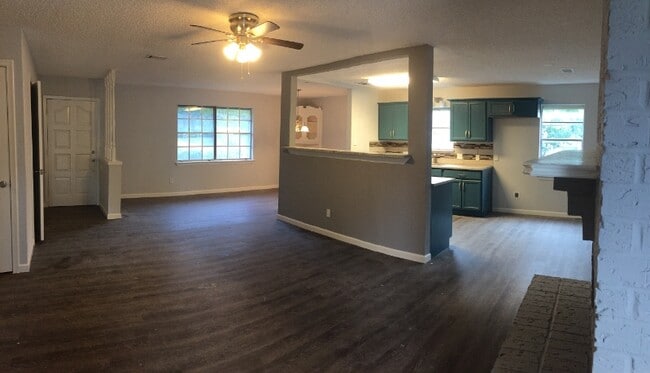 Photo - 1527 Hillside Dr (Plano, TX) House