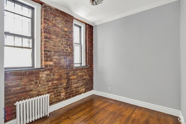 Building Photo - 416 E 13th St