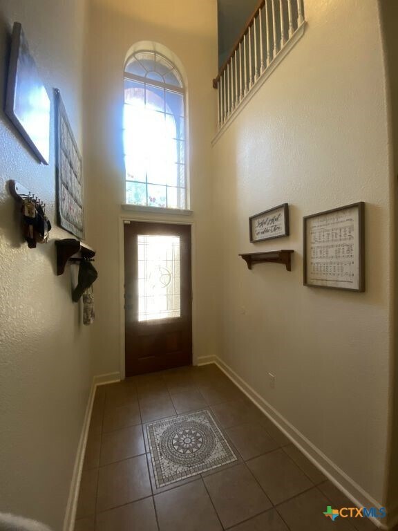 Building Photo - 7105 Golden Oak Ln