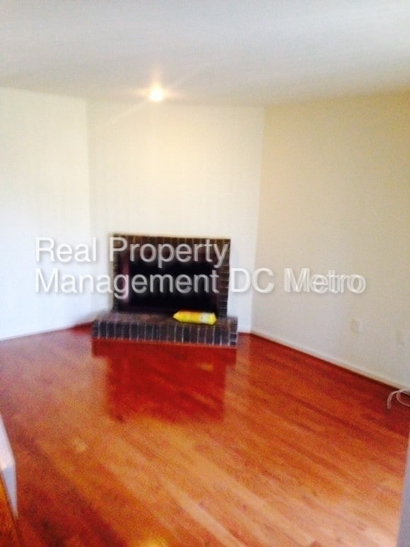 Building Photo - 2407 18th St NW