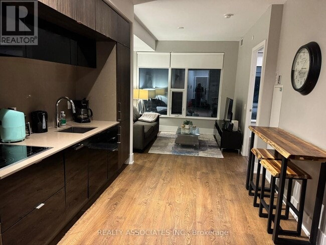 Photo du bâtiment - 10 York St