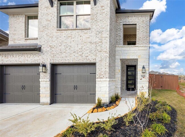 Foto del edificio - 24130 Elkhorn Glen Ln