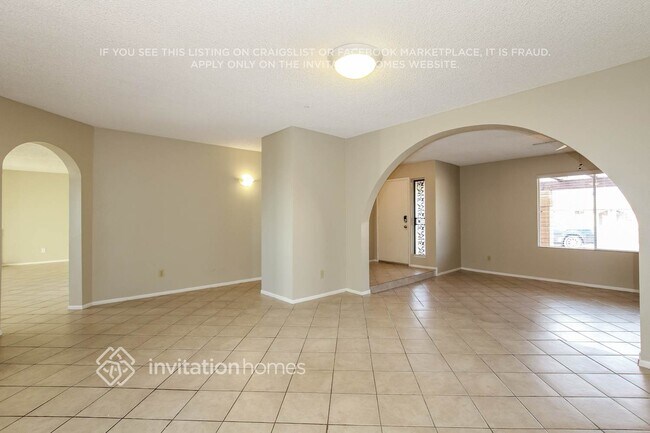 Building Photo - 13802 N 45th Ave