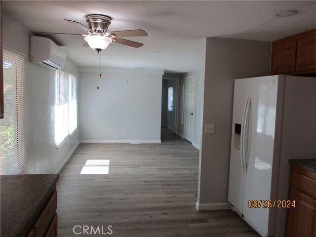 Building Photo - 25806 Creag Ave