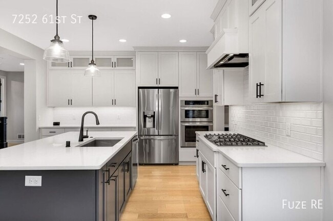 Building Photo - 7252 61st St S