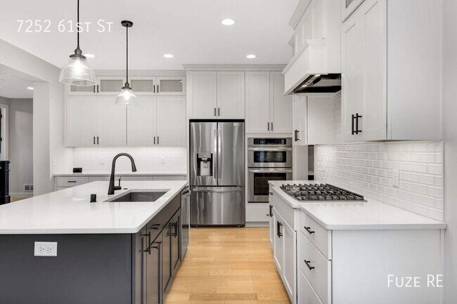 Foto del edificio - 7252 61st St S