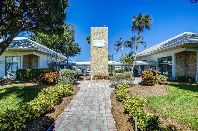 Foto del edificio - 321 NW 25th Ct