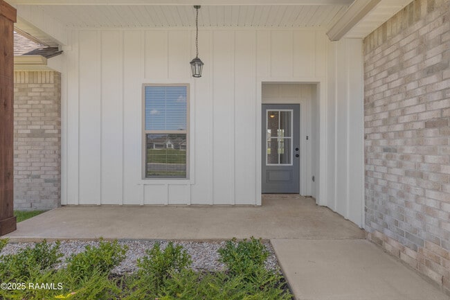 Building Photo - 113 Star Ln