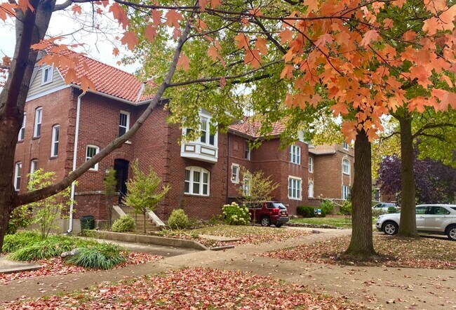 Building Photo - 6619 San Bonita Ave