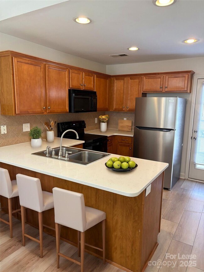 Foto del edificio - 1334 Stoney Creek Ln