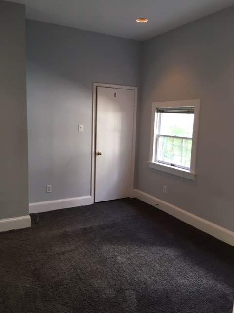 Building Photo - 2415 Saint Charles Ave