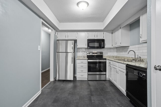 Foto del edificio - 642 NW Valleybrook Rd