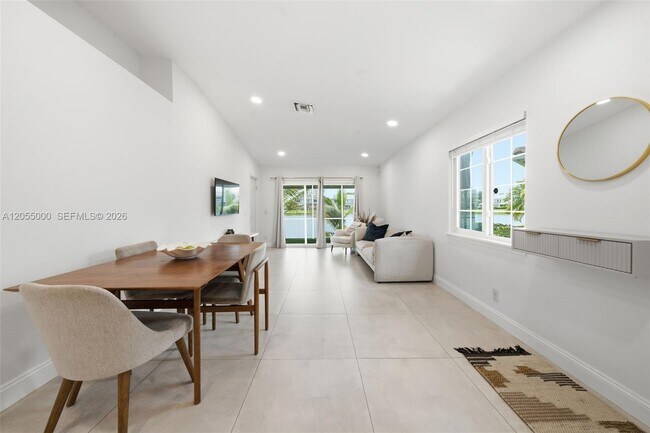 Foto del edificio - 4952 SW 32nd Ave