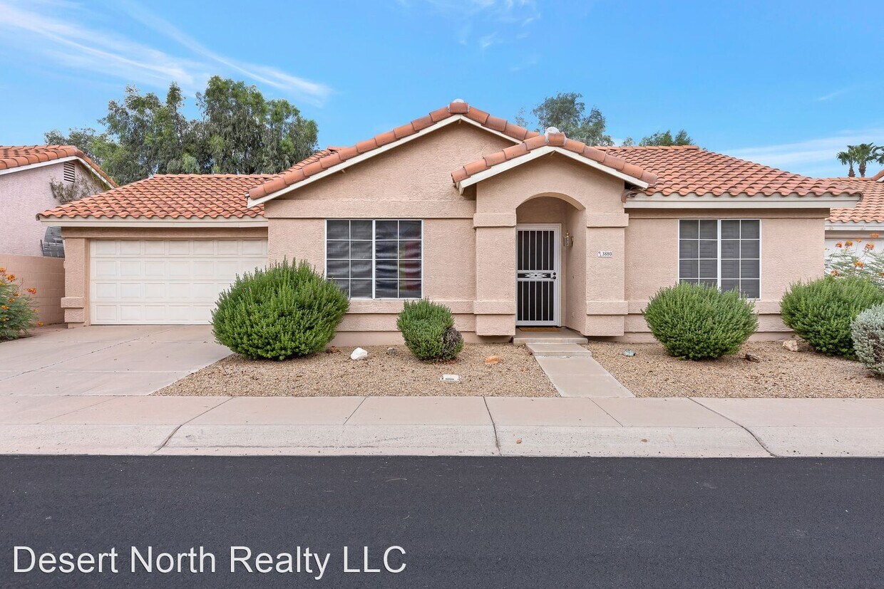 Foto principal - 2 br, 2 bath House - 3880 W Dublin St