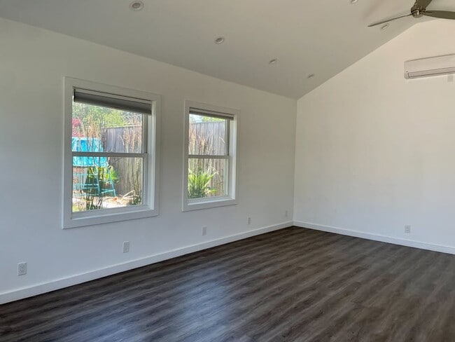 Building Photo - 2736 Chanslor Ave