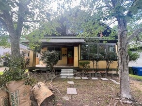 Building Photo - 176 Flora Ave NE